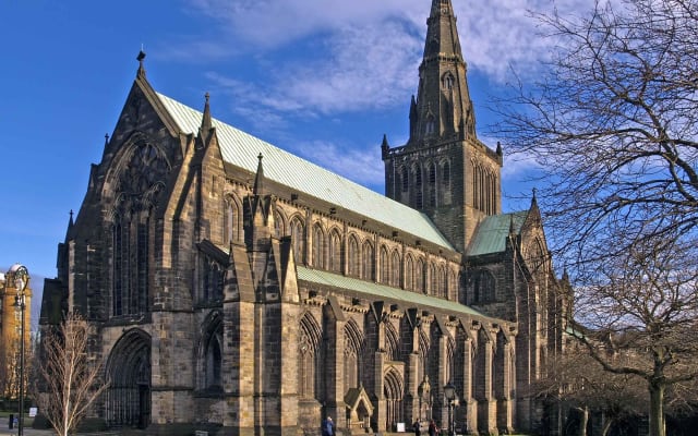 Glasgow: 16 Attractions Audio Guide with Map