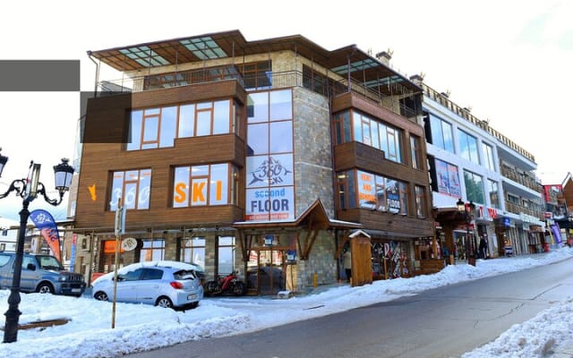 Ski and Snowboard Rental in Bansko