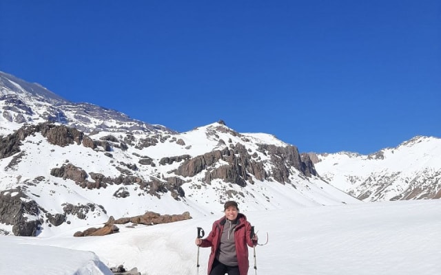 Tour de Trekking con Raquetas en Cajón del Maipo
