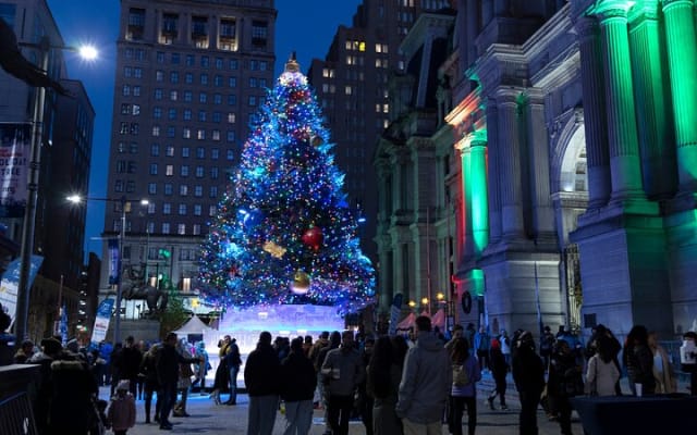 Philadelphia's Holiday Donut Adventure and Walking Food Tour