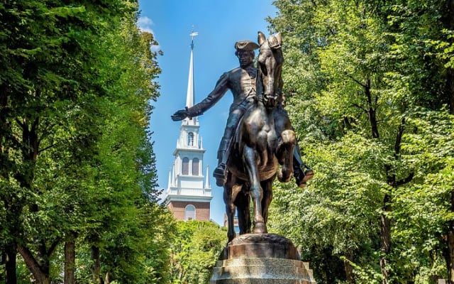 Boston: Freedom Trail History Small Group Walking Tour
