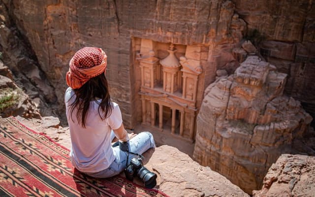 2-Night Private Wonder Tour of Petra and Wadi Rum Overnight from Amman