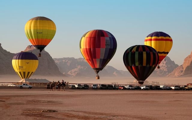 Jordan Pass 2-Night Private Wonder Tour of Petra &Wadi Rum Overnight from Amman