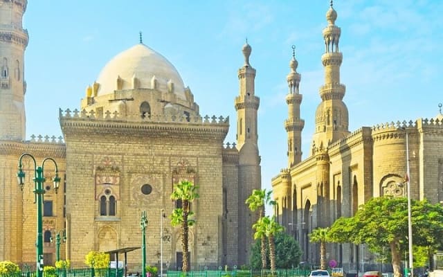 Half Day Private Mosque and Madrasa of Sultan Hassan From Cairo