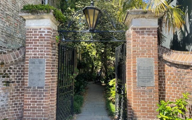 Charleston Self Guided Walking Tour