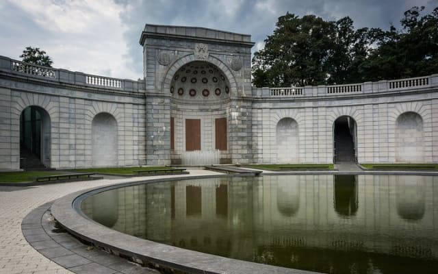 Self Guided Walking Tour of Arlington National Cemetery GPS App