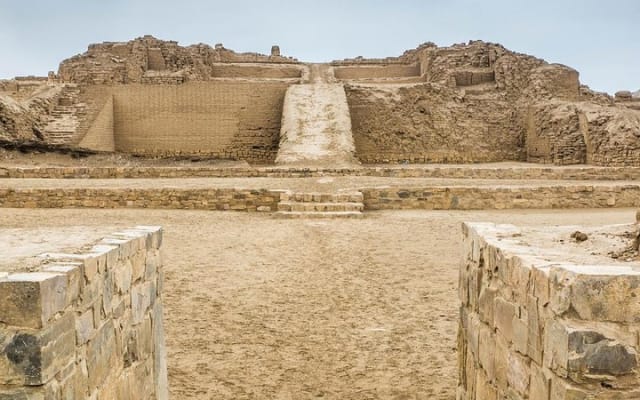  Lima, Templo Pre-Incaico de Pachacamac - Medio dia
