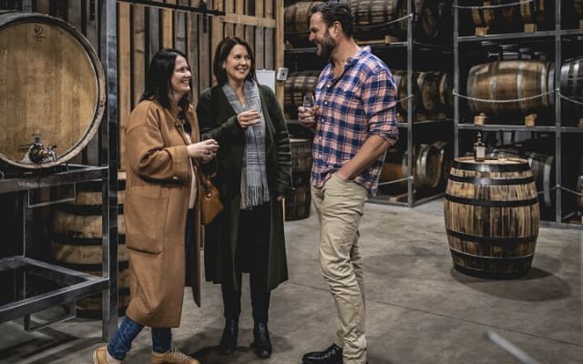Private Tassie Distillery Tour - Tastings, Lunch and Morning Tea 