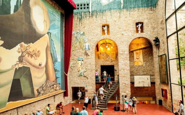 Girona & Dalí Museum Day Trip from Barcelona