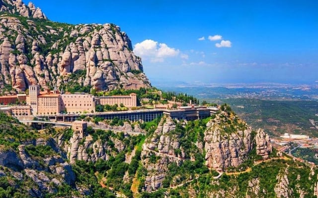 Montserrat and Penedès Wine Tour