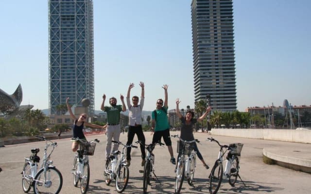 Barcelona Highlights Bike Tour