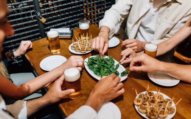 Madrid Tapas & Wine Tour with Rooftop Views