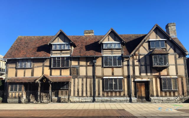 Oxford, Warwick Castle & Stratford-upon-Avon Day Trip