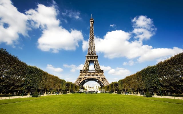Self-Guided Paris Day Trip from London