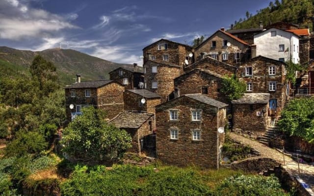 Full-Day Portuguese Historical Villages Tour