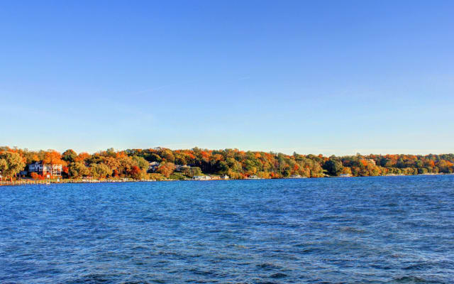 Lake Geneva & Anderson Gardens Day Tour