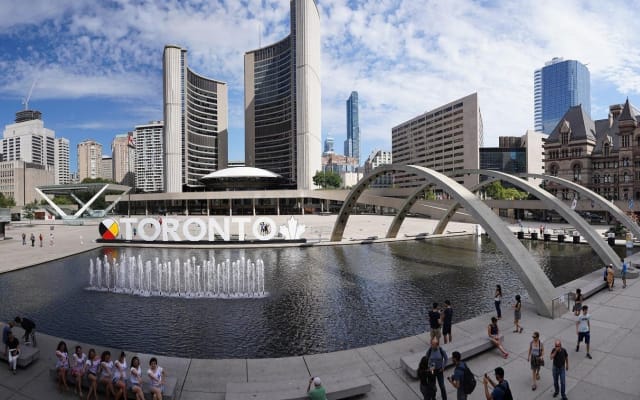 Toronto City 1-Day Sightseeing Tour