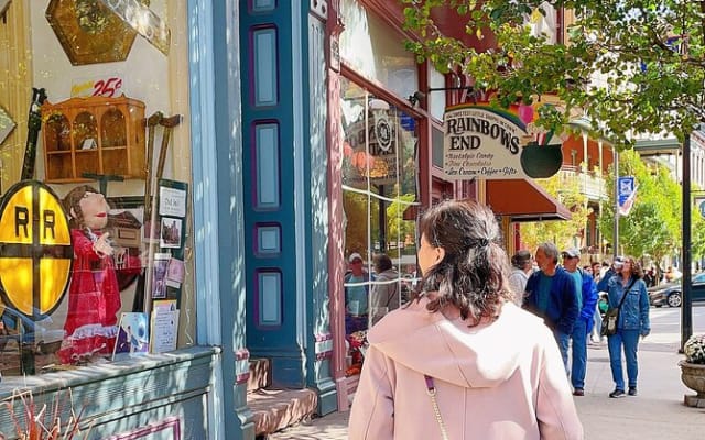 Jim Thorpe Swiss Town Day Tour from New York