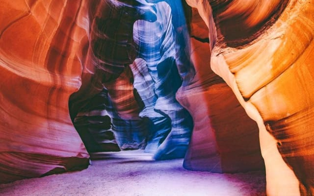 4-Day Las Vegas Grand Canyon Antelope Canyon Tour from LA