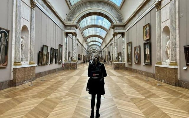 Private Mona Lisa First Access Louvre Tour