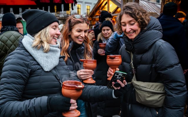 Munich Christmas Markets Food Tour