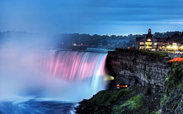 Niagara Falls Evening Illumination Tour with Maid Boat Ride