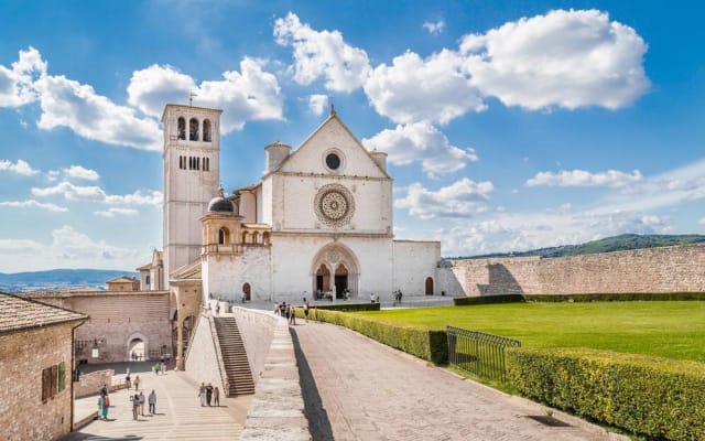 Assisi and Cortona Day Trip from Florence