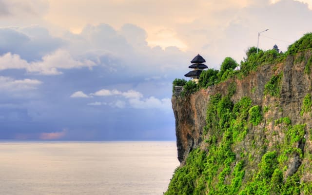 Private Uluwatu Temple & Bali Highlights Tour