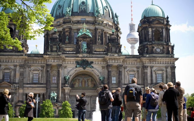 Berlin Shore Excursion: Top Attractions Private Tour from Warnemuende