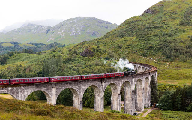 Hogwarts Express and Scenic Highlands Tour