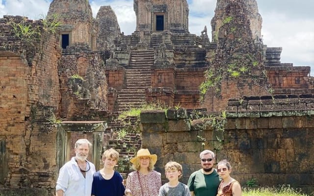 Angkor Wat 2-Day Historical Tour