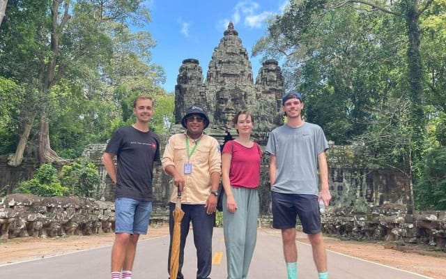 Private Sunrise Angkor Wat Tour