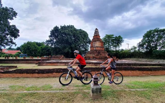 Wiang Kum Kam Temple Village Cycling Tour