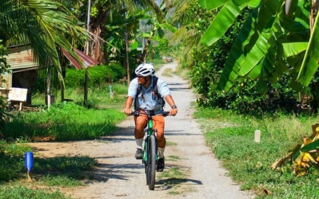 Half-Day Kanchanaburi Bike Tour
