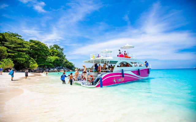 Similan Islands Luxury Snorkeling Day Trip