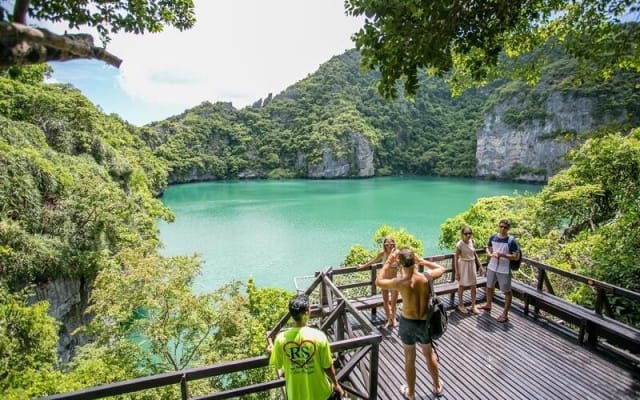 Angthong Marine Park Snorkeling & Kayaking Adventure