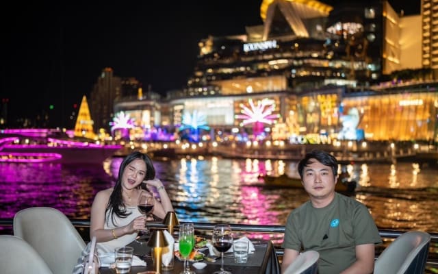 Alangka Sunset Cruise with Seafood Buffet in Bangkok