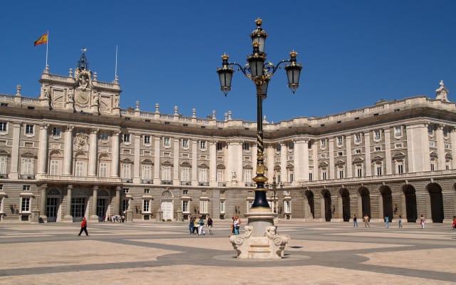 Best of Madrid City Tour with Prado Museum and Royal Palace