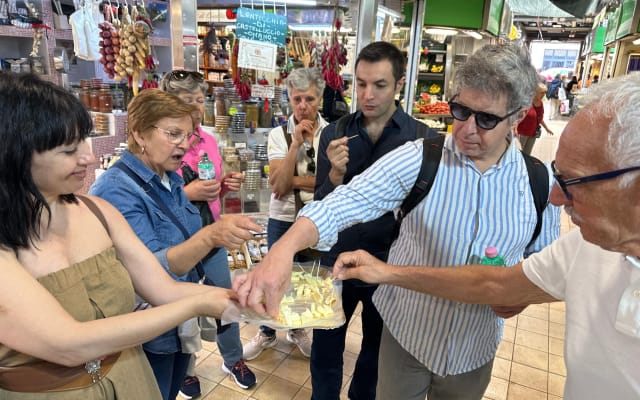 Vatican Quarter Food & Wine Tour
