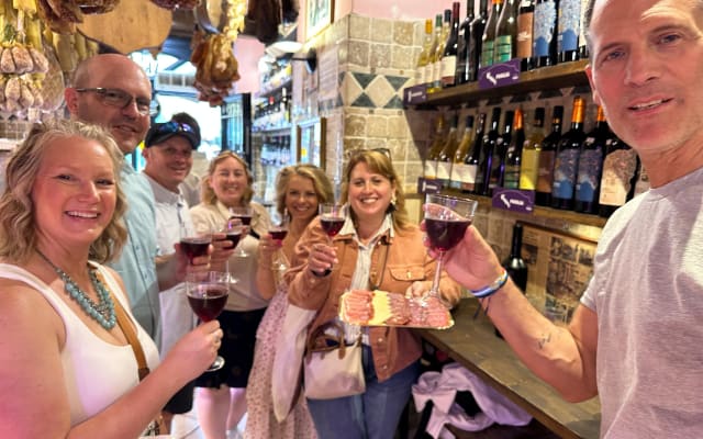 Rome Food & Wine Tour: Trevi Fountain, Pantheon, Campo de' Fiori