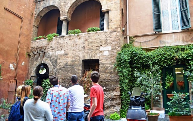 Trastevere & Jewish Ghetto Walking Tour with Artichokes