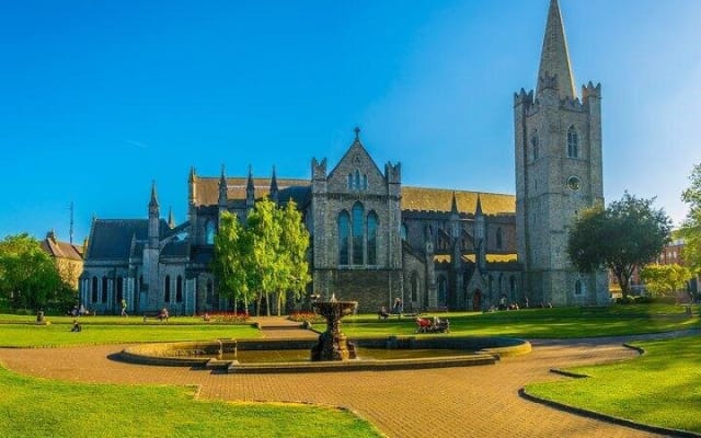 Dublin City Highlights Private Walking Tour