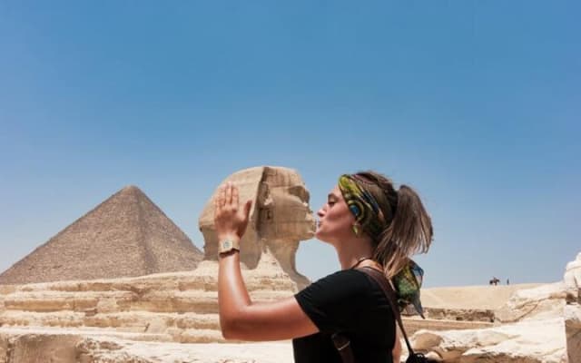 Private Cairo Tour: Pyramids, Museum & Camel Ride