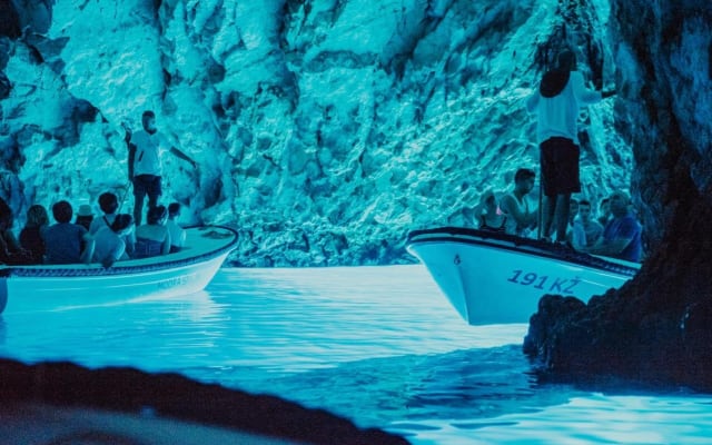 Private 5-Island Tour with Blue Cave and Hvar Island from Split