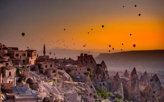 4-Day Istanbul & Cappadocia Adventure