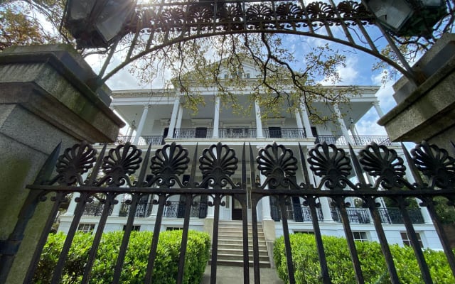 Garden District Walking Tour