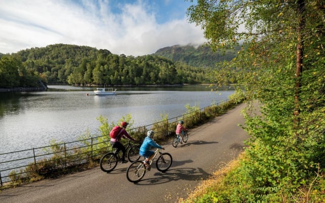 Bonnie Lochs & Bold Whisky Tour