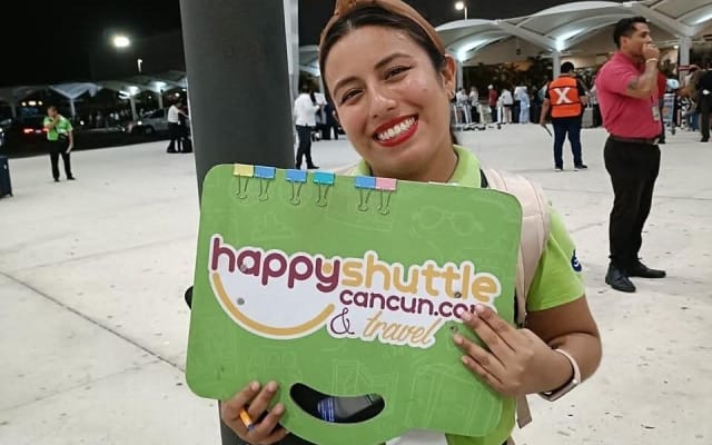 Private Roundtrip Airport Transfer to Cancun Hotel Zone