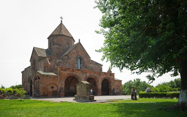 Private 8-9-Hour Echmiadzin, Zvartnots, Garni, and Geghard Tour from Yerevan