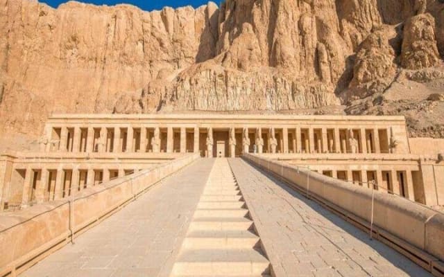 Luxor 5-Temple VIP Day Trip